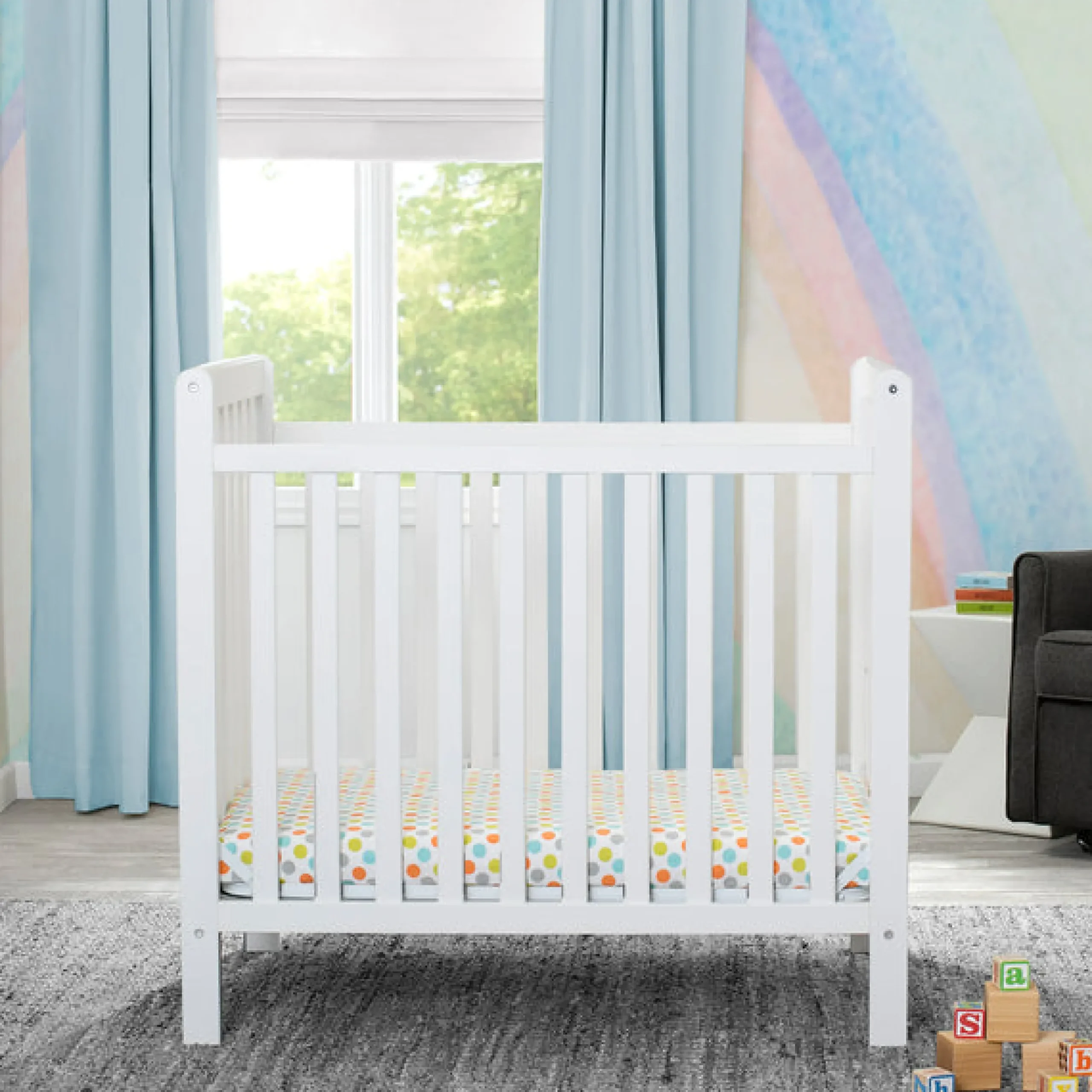 Baby Cribs*Delta Children Classic Mini Crib with 2.75-inch Mattress - Convertible to Twin Bed Bianca White (130)