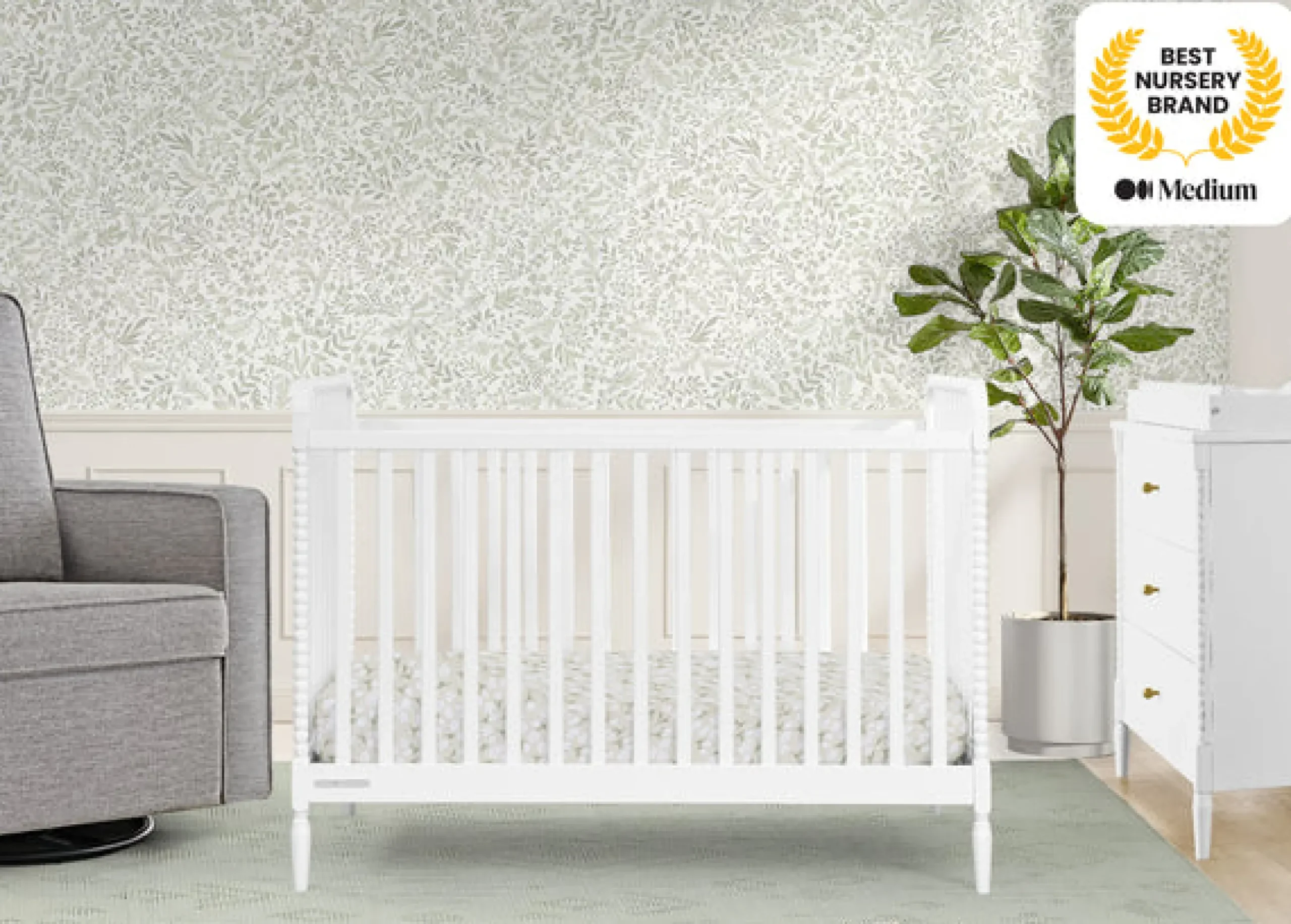 Baby Cribs*Delta Children Lily 4-in-1 Convertible Crib Bianca White (130)