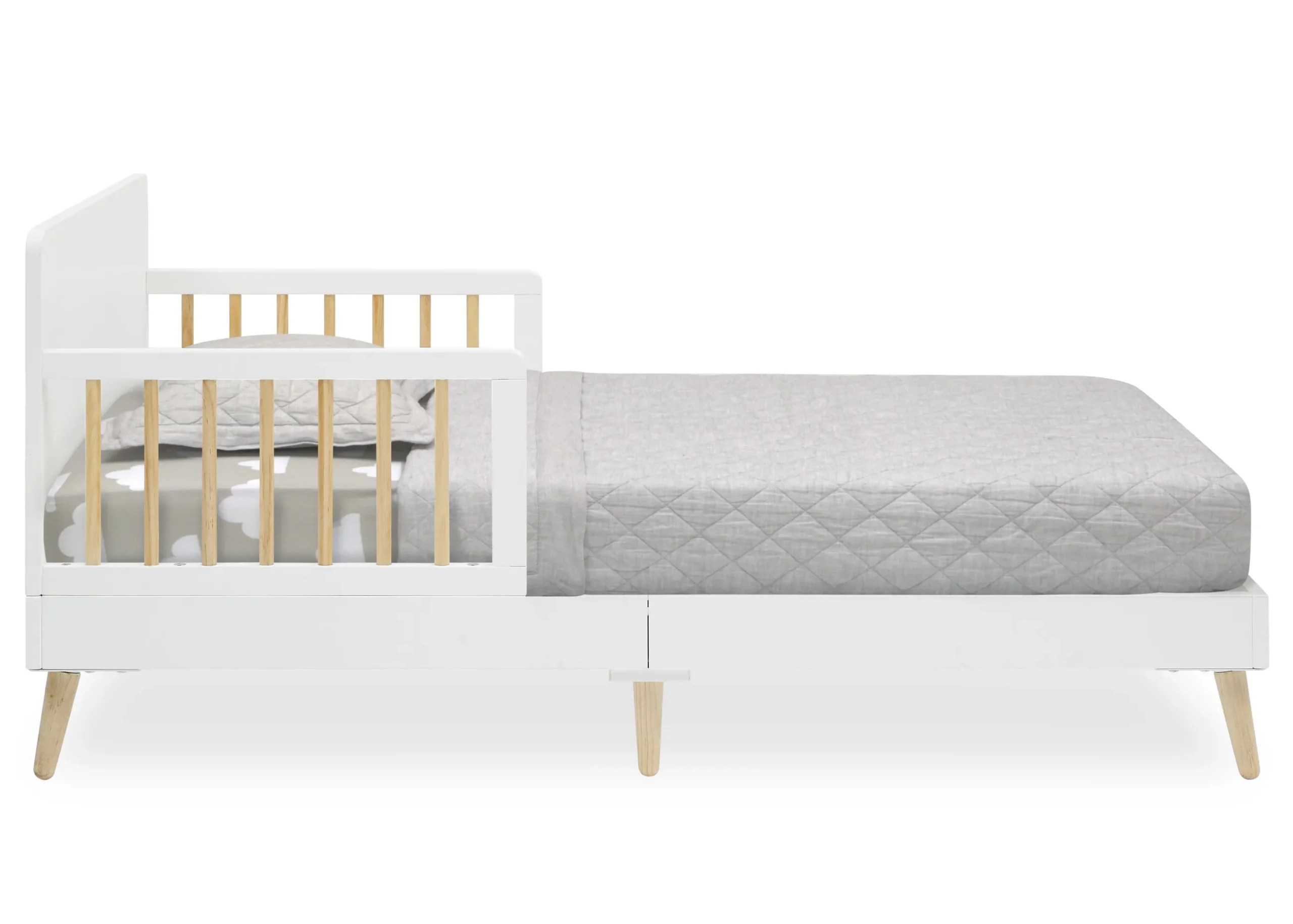 Toddler Beds*Delta Children Logan Wood Toddler Bed