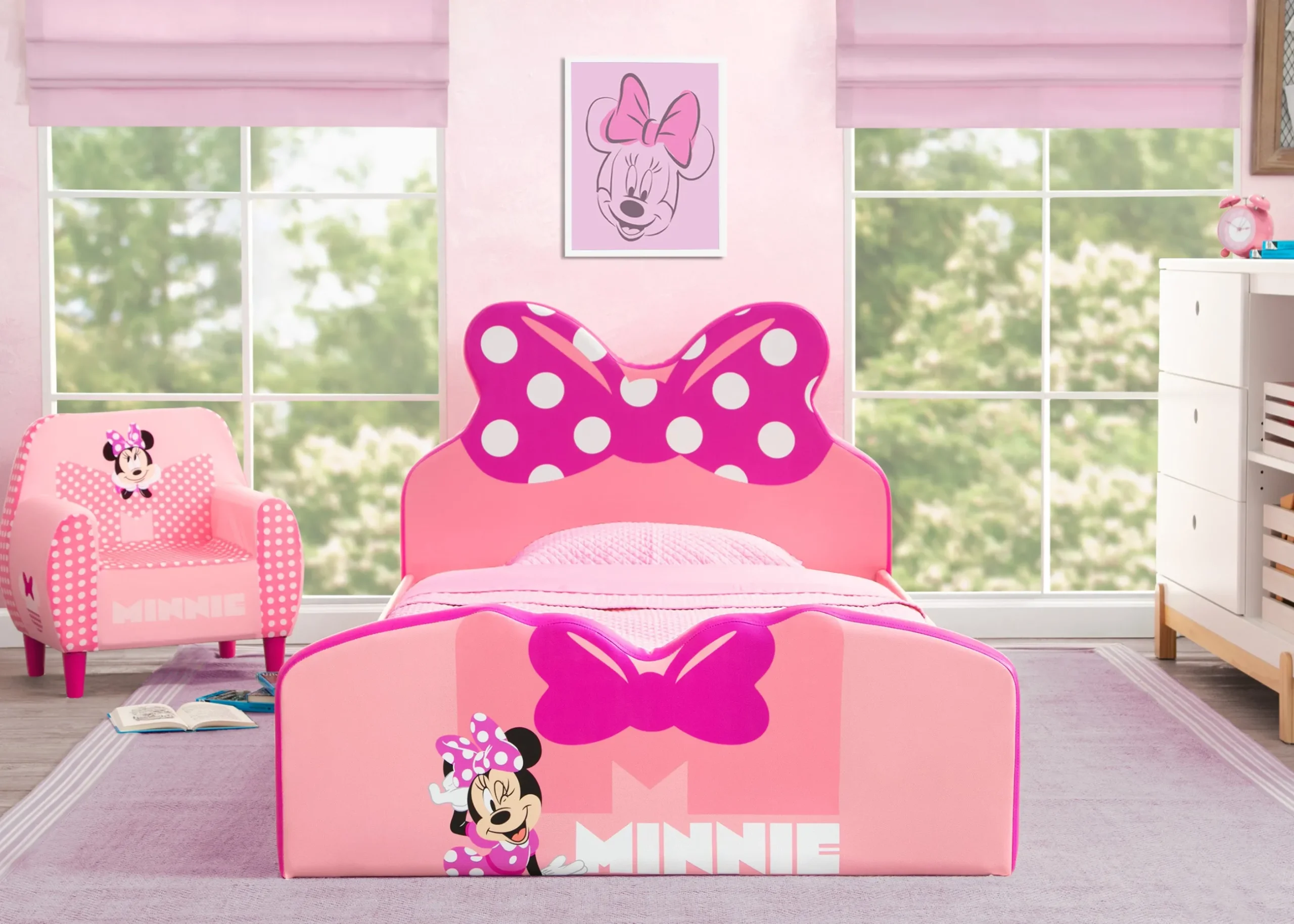 Twin Beds*Delta Children Minnie Mouse Upholstered Twin Bed